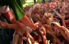 Lady Gaga groped by fans in crowd